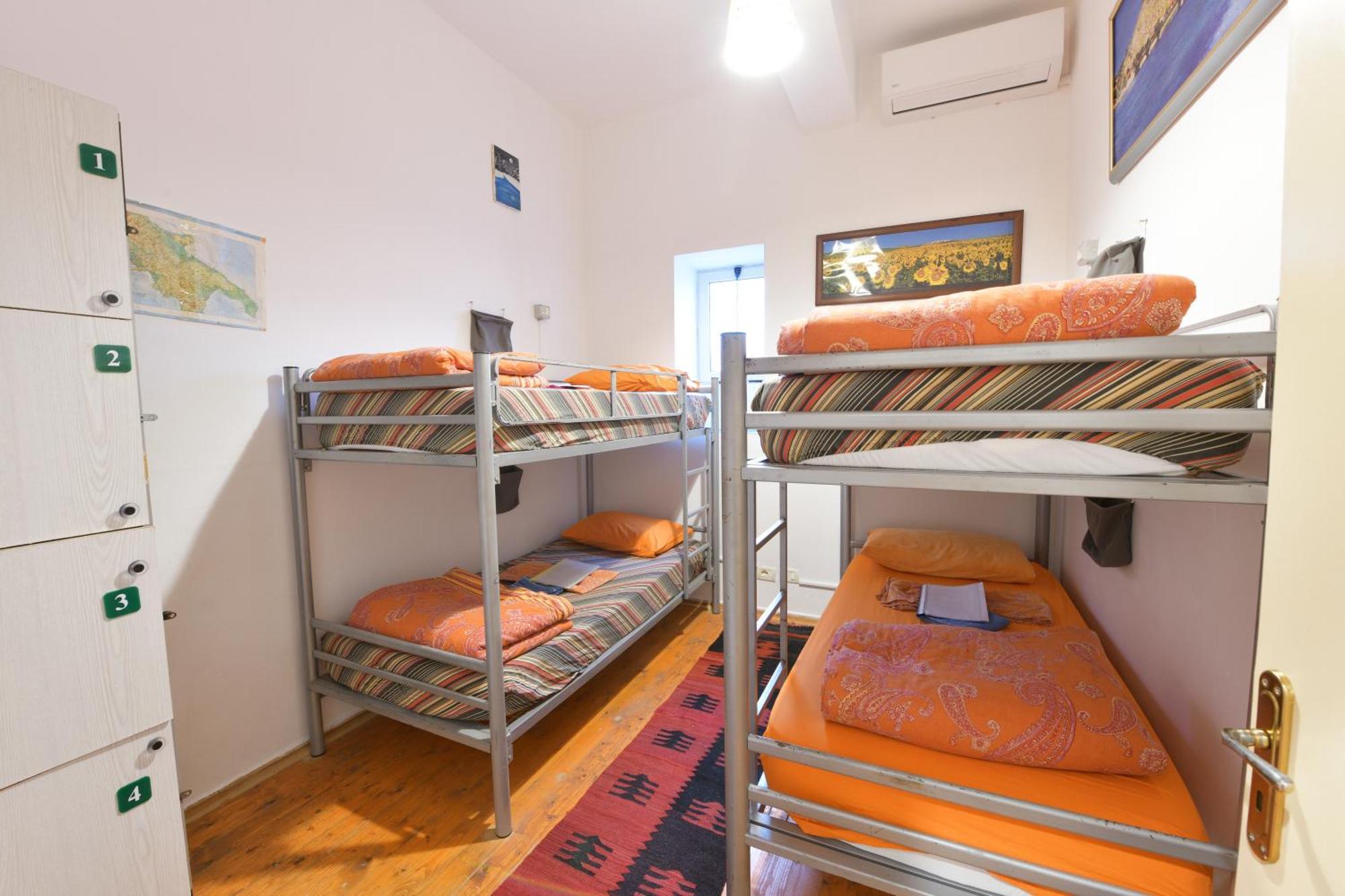 Mi Casa Es Tu Casa - Shkodra Backpackers Hostel Ngoại thất bức ảnh