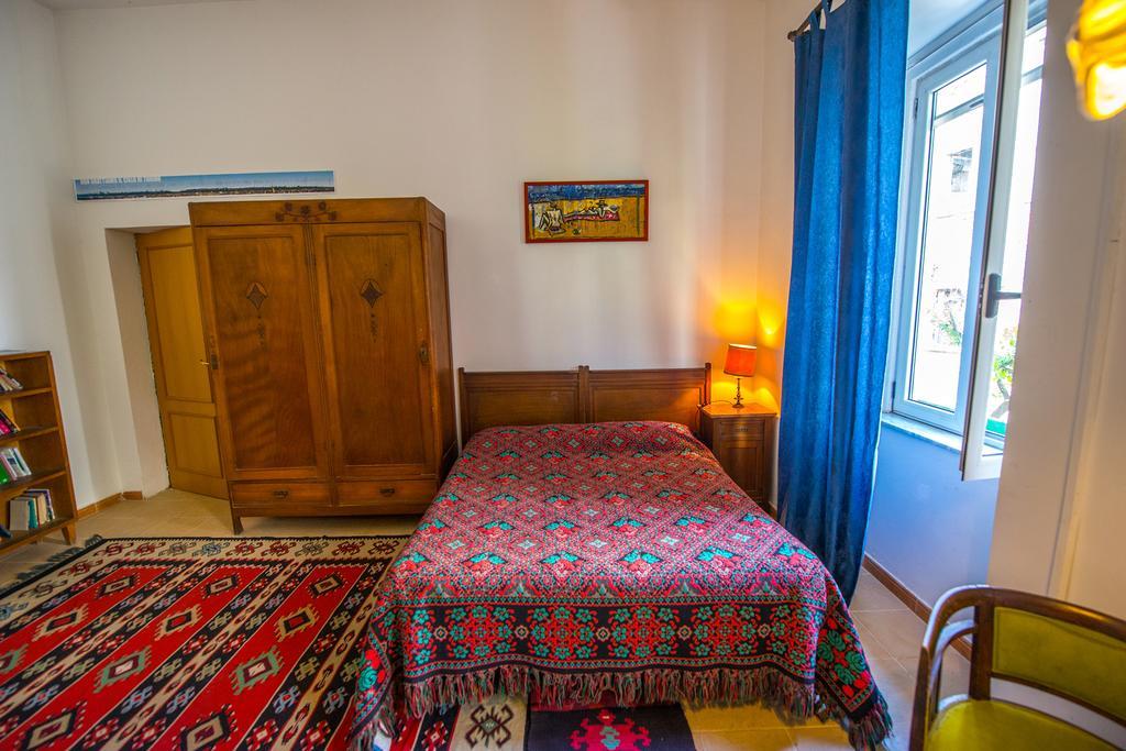 Mi Casa Es Tu Casa - Shkodra Backpackers Hostel Ngoại thất bức ảnh