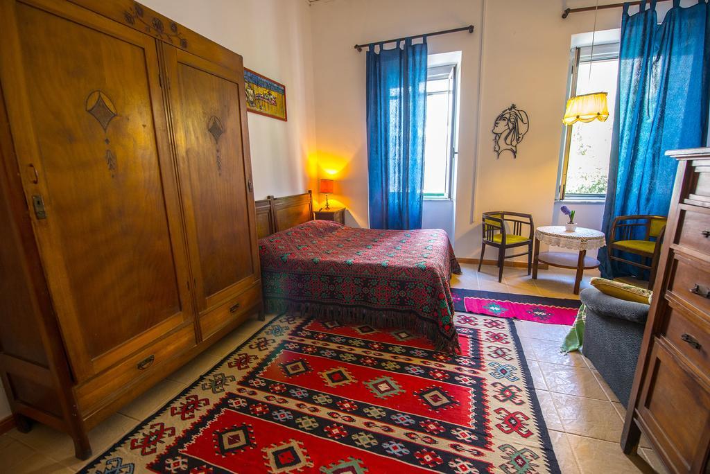 Mi Casa Es Tu Casa - Shkodra Backpackers Hostel Ngoại thất bức ảnh